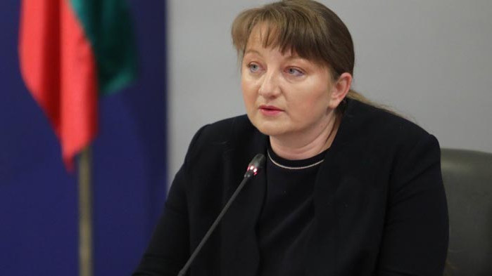 Сачева: Ако има втора вълна на безработица, тя ще е през септември или октомври
